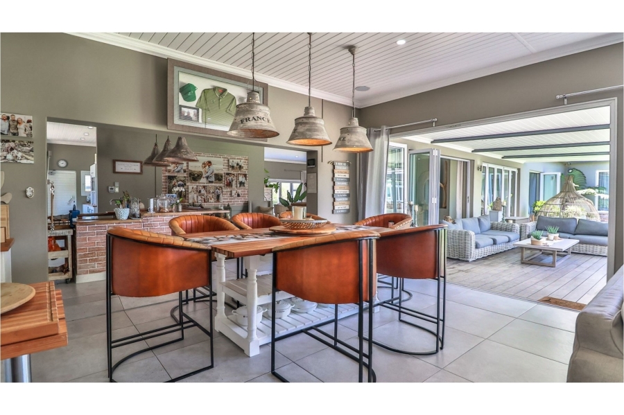 5 Bedroom Property for Sale in Num Num Cape Estate Western Cape